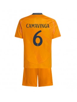 Real Madrid Eduardo Camavinga #6 Auswärts Trikotsatz für Kinder 2024-25 Kurzarm (+ Kurze Hosen)